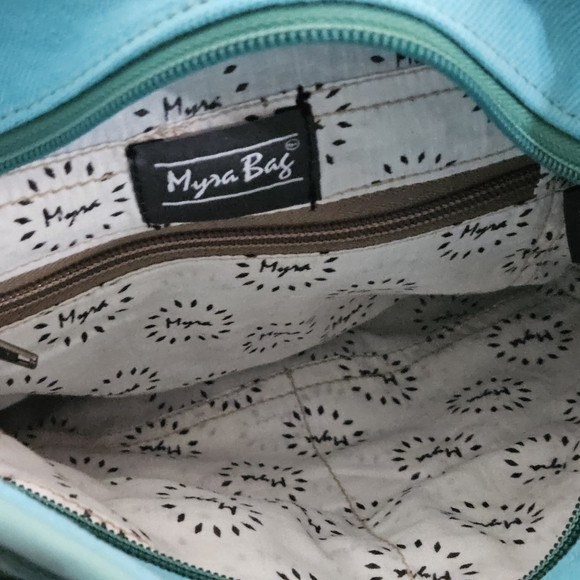 NWT MYRA CROSSBODY AQUA FLORAL PURSE AND WALLET SET - Picture 3 of 4